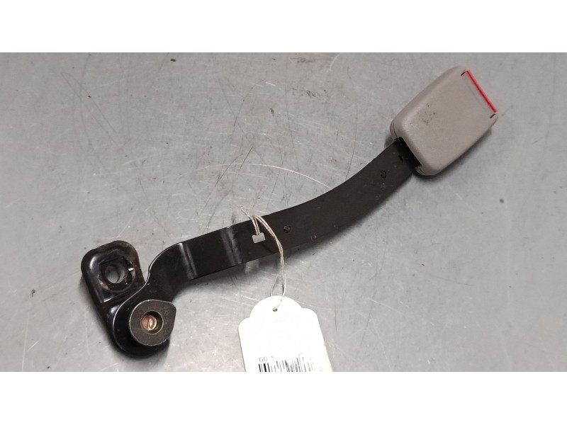 Recambio de anclaje cinturon delantero derecho para volkswagen golf iv (1j1) 2.0 referencia OEM IAM 1J4858472  