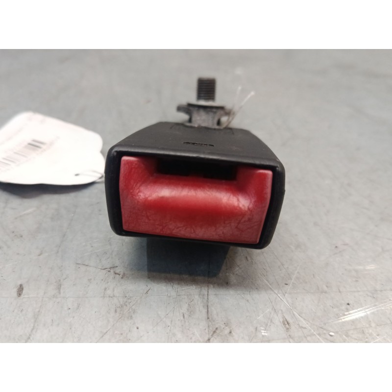 Recambio de anclaje cinturon delantero derecho para smart fortwo coupé (451) 1.0 (451.331, 451.380) referencia OEM IAM CA4518600