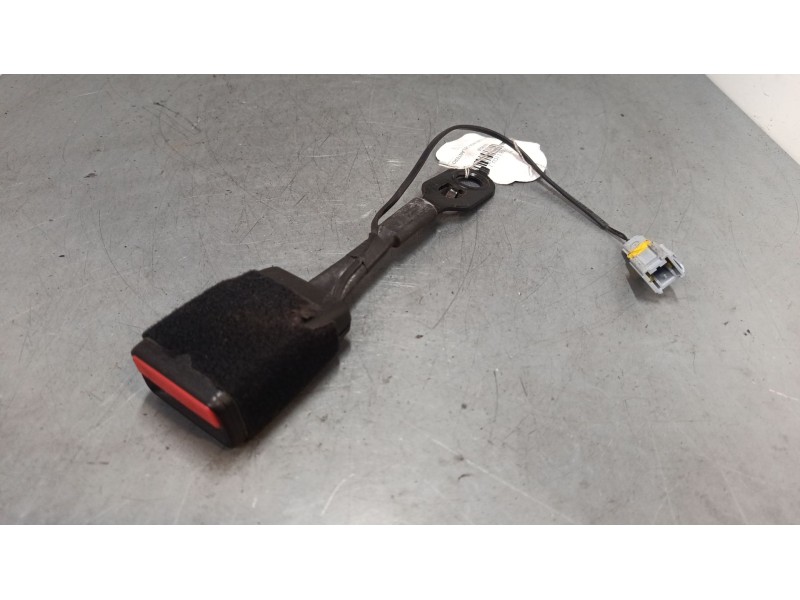 Recambio de anclaje cinturon delantero derecho para peugeot 2008 i (cu_) 1.6 hdi referencia OEM IAM   