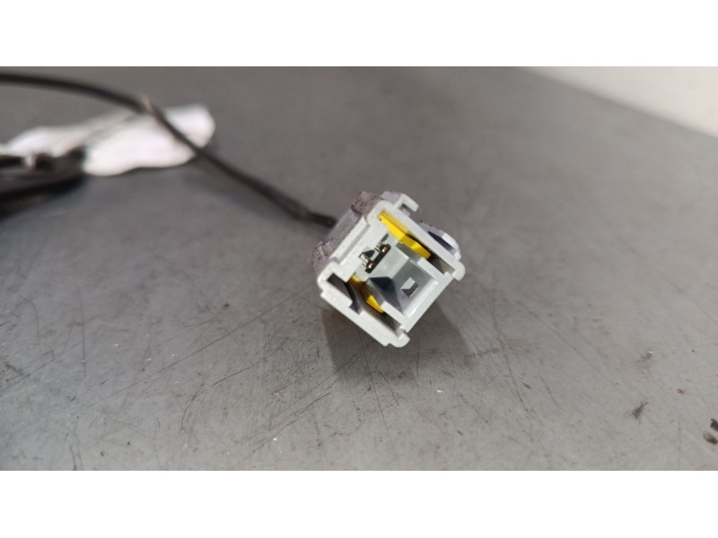 Recambio de anclaje cinturon delantero derecho para peugeot 2008 i (cu_) 1.6 hdi referencia OEM IAM   