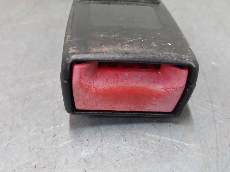 Recambio de anclaje cinturon delantero derecho para ford c-max ii (dxa/cb7, dxa/ceu) 1.0 ecoboost referencia OEM IAM AM51 R61208