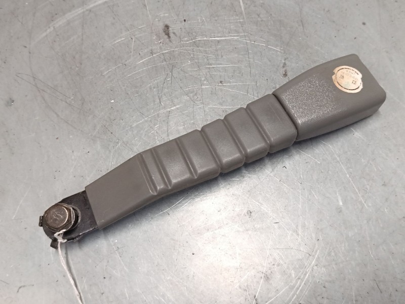 Recambio de anclaje cinturon delantero derecho para ssangyong korando (kj) 2.9 td referencia OEM IAM   