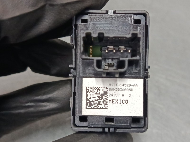 Recambio de mando elevalunas trasero izquierdo para ford fiesta vii (hj, hf) 1.0 ecoboost referencia OEM IAM HIBT14529AA  