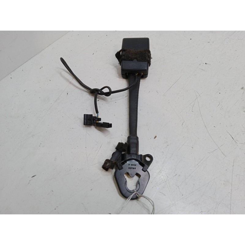 Recambio de anclaje cinturon delantero derecho para skoda superb ii station wagon (3t5) 2.0 tdi 16v referencia OEM IAM   