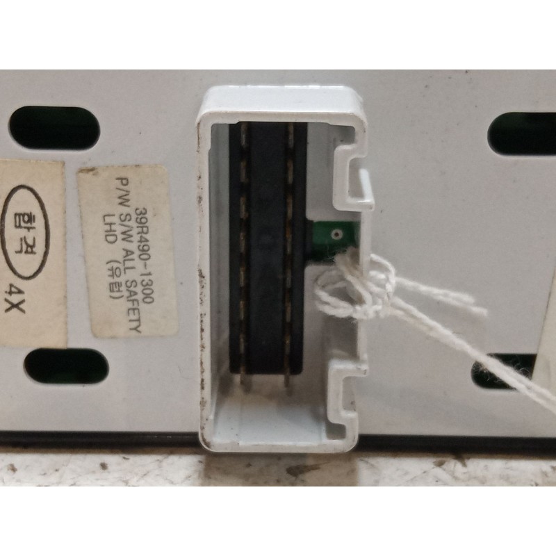 Recambio de mando elevalunas delantero izquierdo para hyundai i40 i (vf) 1.7 crdi referencia OEM IAM 93570-3Z300 4X  