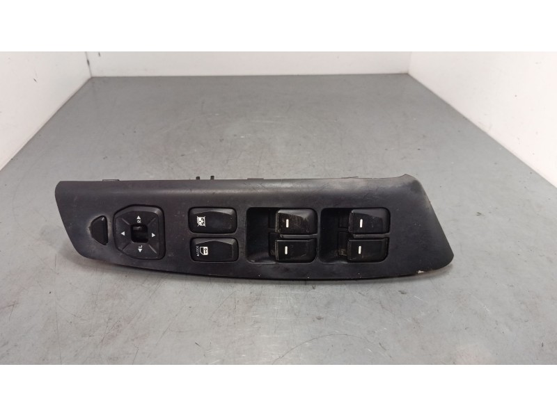 Recambio de mando elevalunas delantero izquierdo para hyundai ix35 (lm, el, elh) 1.7 crdi referencia OEM IAM 93570-2Y2109P  