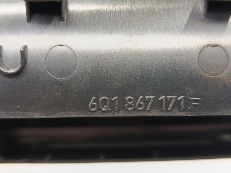 Recambio de mando elevalunas delantero izquierdo para volkswagen polo iv (9n_, 9a_) 1.4 tdi referencia OEM IAM 6Q1867171F  