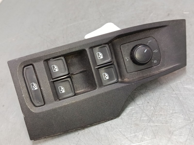 Recambio de mando elevalunas delantero izquierdo para seat ibiza v (kj1, kjg) 1.0 referencia OEM IAM 5G0959857F  