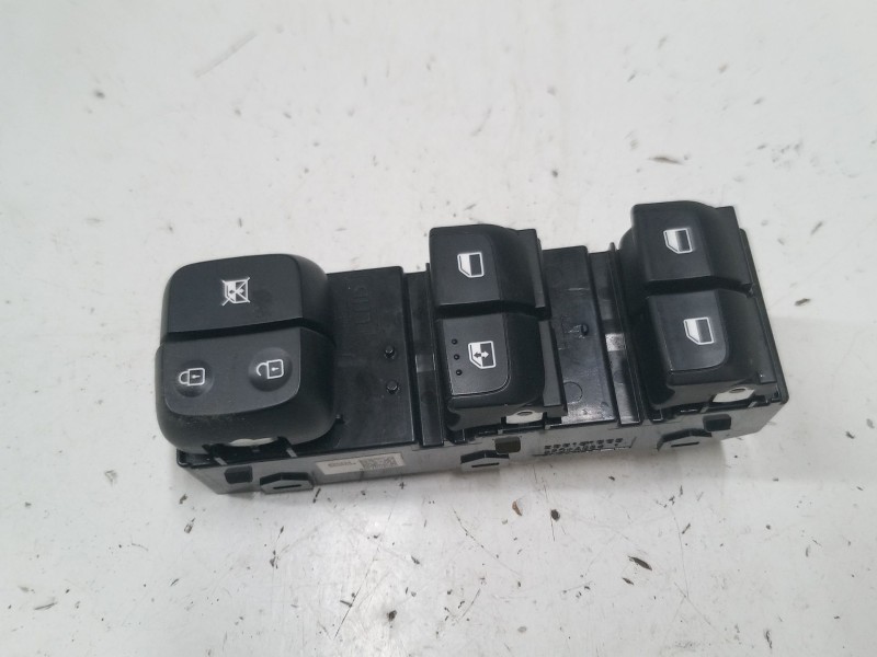Recambio de mando elevalunas delantero izquierdo para kia picanto iii (ja) 1.0 referencia OEM IAM 299181669  