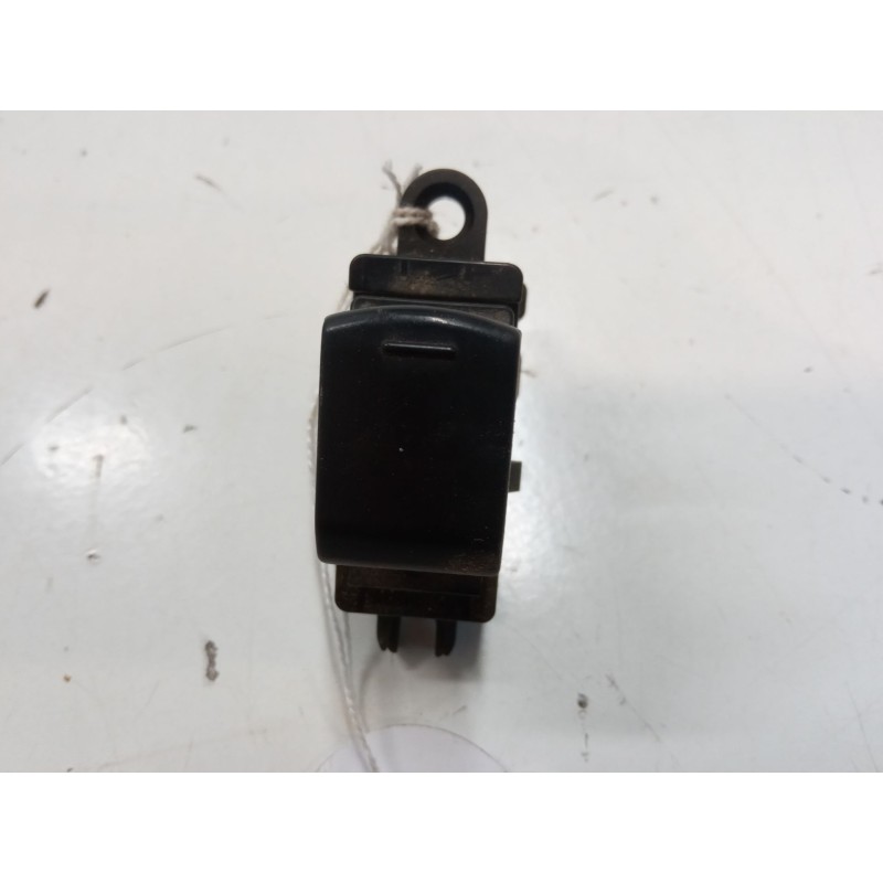 Recambio de mando elevalunas trasero izquierdo para nissan x-trail ii (t31) 2.0 dci referencia OEM IAM 25411JG05A  