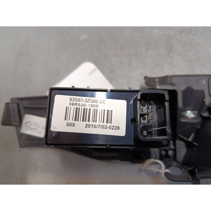 Recambio de mando elevalunas trasero izquierdo para hyundai i40 i (vf) 1.7 crdi referencia OEM IAM 93580-3Z000 4X  