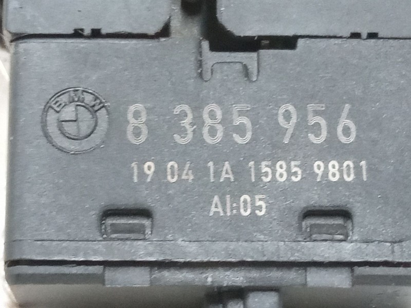 Recambio de mando elevalunas trasero derecho para bmw x5 (e53) 3.0 d referencia OEM IAM 19041A15859801  