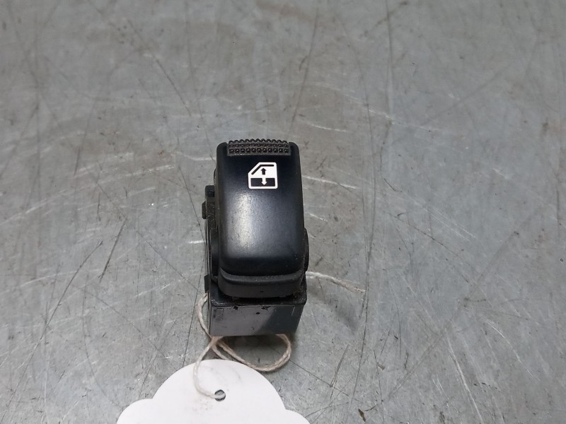 Recambio de mando elevalunas delantero derecho para hyundai tucson (jm) 2.0 referencia OEM IAM   