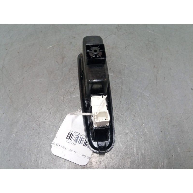 Recambio de mando elevalunas trasero derecho para citroën c4 picasso ii 1.6 hdi 90 referencia OEM IAM   