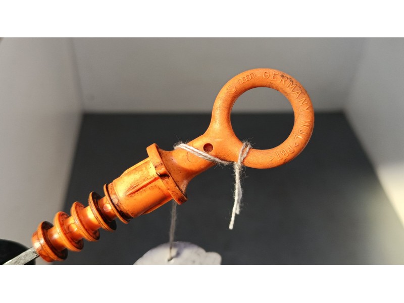 Recambio de varilla aceite para volkswagen polo iv (9n_, 9a_) 1.4 tdi referencia OEM IAM   