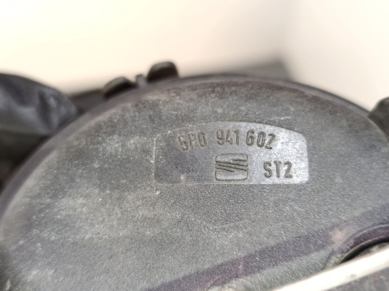 Recambio de faro antiniebla derecho para seat ibiza iii (6l1) 1.4 16v referencia OEM IAM   