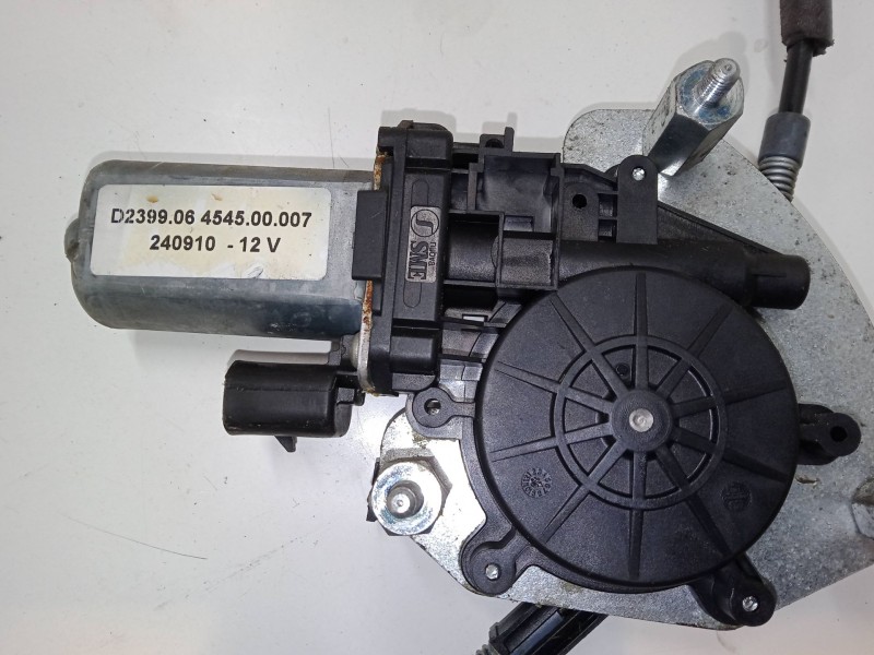 Recambio de elevalunas electrico delantero derecho para hyundai accent ii (lc) 1.5 referencia OEM IAM D239906  454500007
