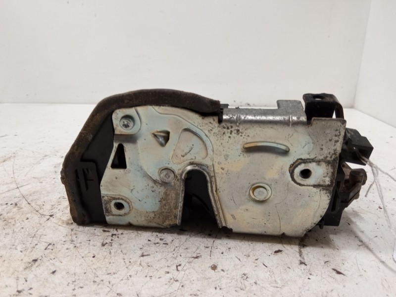 Recambio de cerradura puerta trasera derecha para bmw 3 (e90) 320 d referencia OEM IAM 7060296  