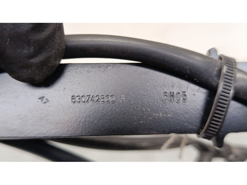 Recambio de anclaje cinturon delantero derecho para nissan juke (f15) 1.2 dig-t referencia OEM IAM 86842BV80A  