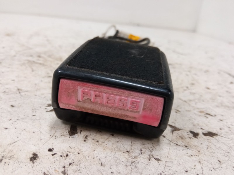 Recambio de anclaje cinturon delantero derecho para peugeot 207 sw (wk_) 1.4 16v referencia OEM IAM   