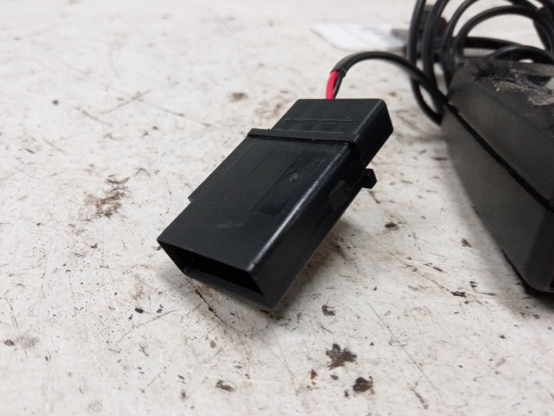 Recambio de anclaje cinturon delantero derecho para fiat 500l (351_, 352_) 1.4 (199lyb1b) referencia OEM IAM 34133044F  