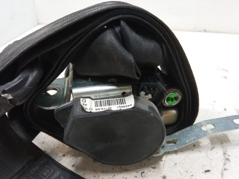 Recambio de cinturon seguridad delantero derecho para volkswagen polo iv (9n_, 9a_) 1.4 tdi referencia OEM IAM   