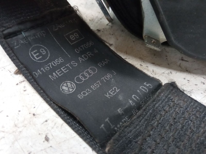 Recambio de cinturon seguridad delantero derecho para volkswagen polo iv (9n_, 9a_) 1.4 tdi referencia OEM IAM   