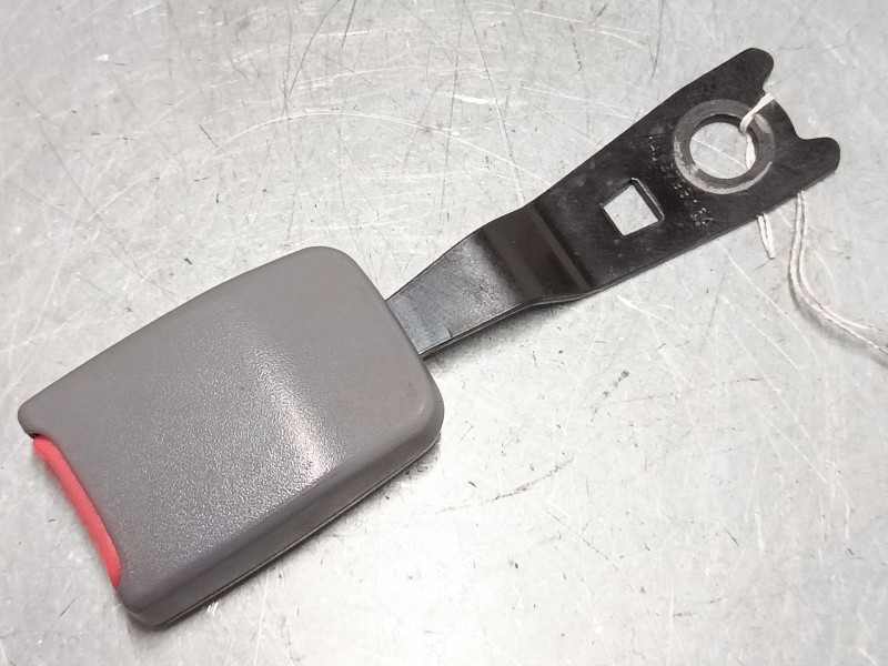 Recambio de anclaje cinturon delantero derecho para hyundai accent ii (lc) 1.3 referencia OEM IAM   