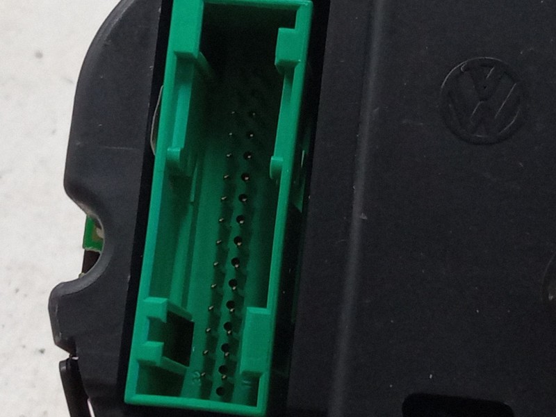 Recambio de cuadro instrumentos para volkswagen polo iv (9n_, 9a_) 1.4 tdi referencia OEM IAM 6Q0920803D  