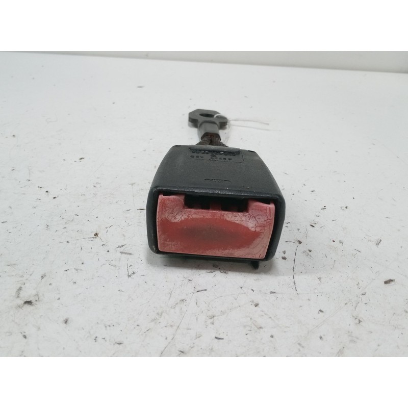 Recambio de anclaje cinturon delantero derecho para mercedes-benz clase c (w202) c 240 (202.026) referencia OEM IAM 2028608769  