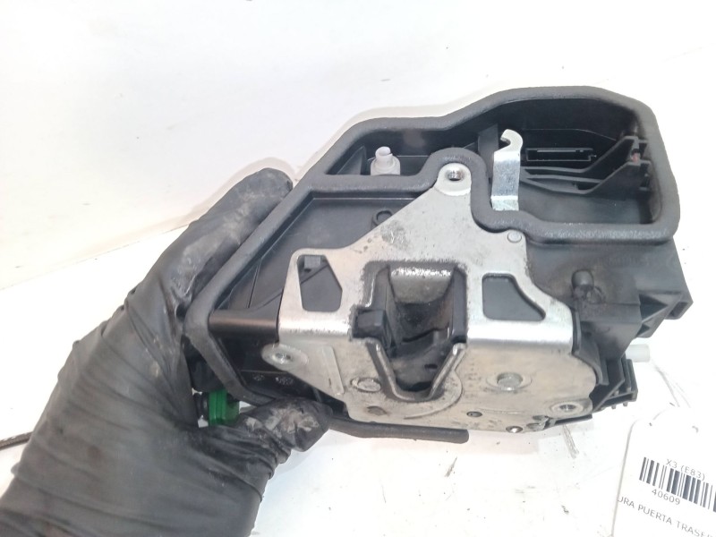 Recambio de cerradura puerta trasera izquierda para bmw x3 (e83) 2.0 d referencia OEM IAM 7202147  