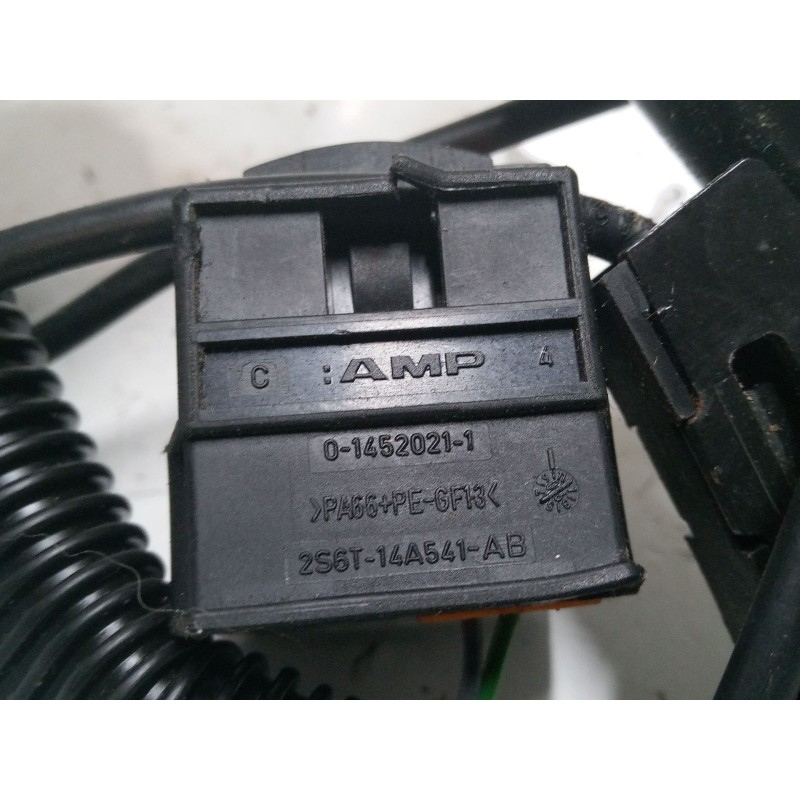 Recambio de anclaje cinturon delantero derecho para ford fiesta v (jh_, jd_) 1.3 referencia OEM IAM 2S6T 14A541 AB  
