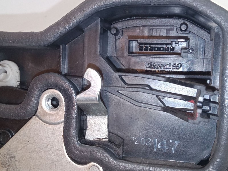 Recambio de cerradura puerta trasera izquierda para bmw x3 (e83) 2.0 d referencia OEM IAM 7202147  