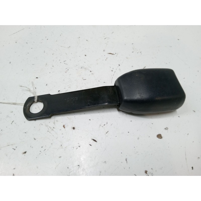 Recambio de anclaje cinturon delantero derecho para nissan almera ii hatchback (n16) 2.2 di referencia OEM IAM NSB1085  