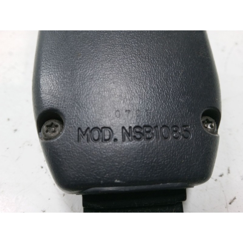 Recambio de anclaje cinturon delantero derecho para nissan almera ii hatchback (n16) 2.2 di referencia OEM IAM NSB1085  
