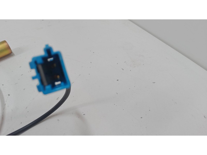 Recambio de anclaje cinturon delantero derecho para renault megane i (ba0/1_) 1.9 dti (ba1u) referencia OEM IAM 542177111F  