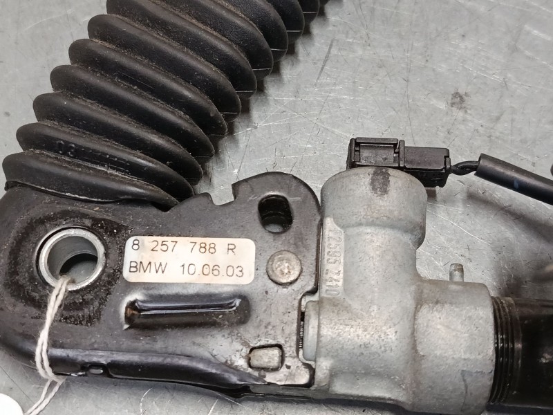 Recambio de anclaje cinturon delantero derecho para bmw 3 compact (e46) 320 td referencia OEM IAM 8257788R  