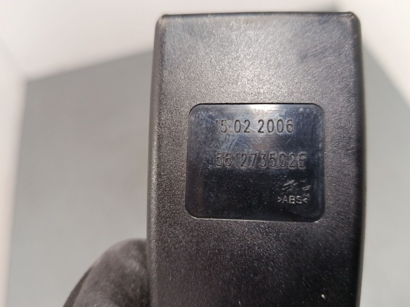 Recambio de anclaje cinturon delantero derecho para bmw 7 (e65, e66, e67) 730 i, li referencia OEM IAM 6982524  