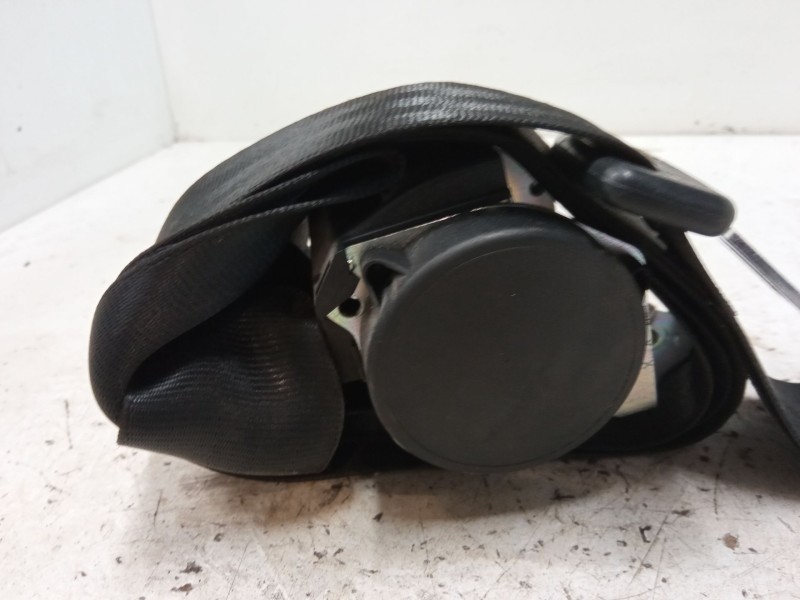 Recambio de cinturon seguridad trasero izquierdo para volkswagen polo iv (9n_, 9a_) 1.4 tdi referencia OEM IAM   
