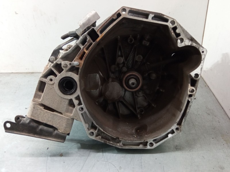 Recambio de caja de cambios manual 6 velocidades para dacia duster (hs_) 1.5 dci (hsaj) referencia OEM IAM TL4B075 320103562R 