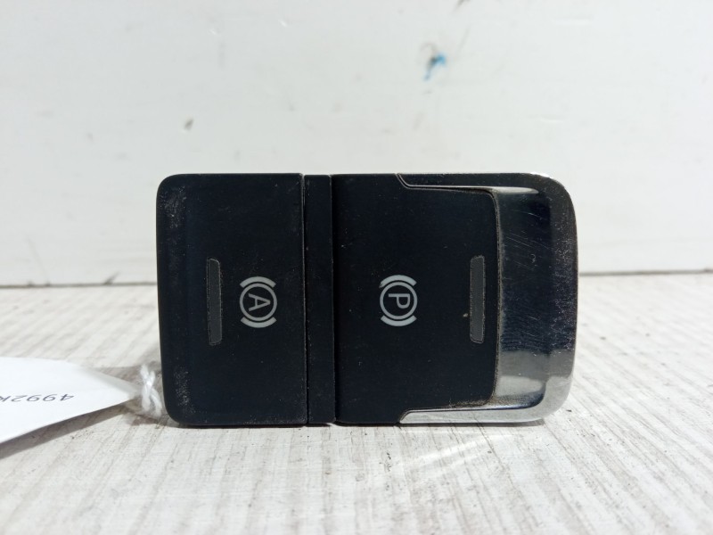 Recambio de boton freno mano para seat leon (5f1) 1.4 tsi referencia OEM IAM 575927225   Recambio de boton freno mano para seat leon (5f1) 1.4 tsi referencia OEM IAM 575927225