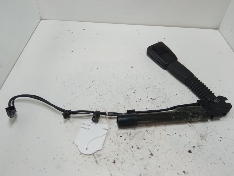 Recambio de anclaje cinturon delantero derecho para bmw 3 (e90) 320 d referencia OEM IAM   