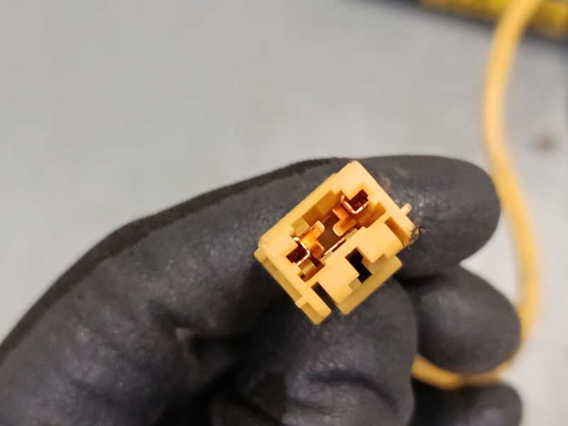 Recambio de anclaje cinturon delantero izquierdo para land rover freelander i (l314) 2.0 di 4x4 referencia OEM IAM EVB104570LHT 