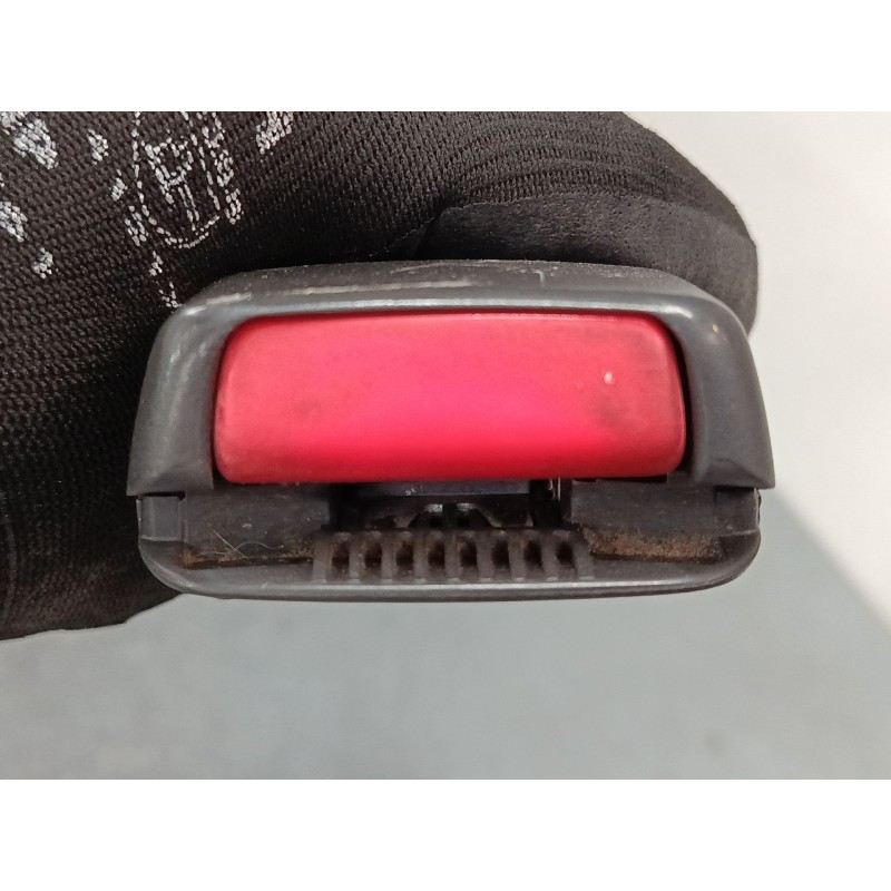 Recambio de anclaje cinturon delantero izquierdo para land rover freelander i (l314) 2.0 di 4x4 referencia OEM IAM EVB104570LHT 