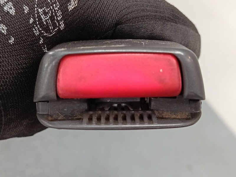 Recambio de anclaje cinturon delantero izquierdo para land rover freelander i (l314) 2.0 di 4x4 referencia OEM IAM EVB104570LHT 