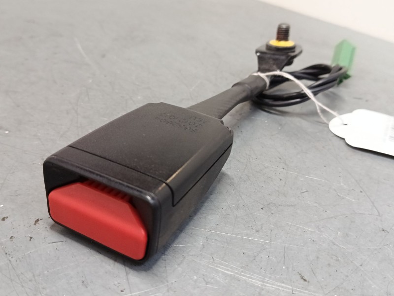 Recambio de anclaje cinturon delantero izquierdo para volvo v40 hatchback (525) d2 referencia OEM IAM 8632604  