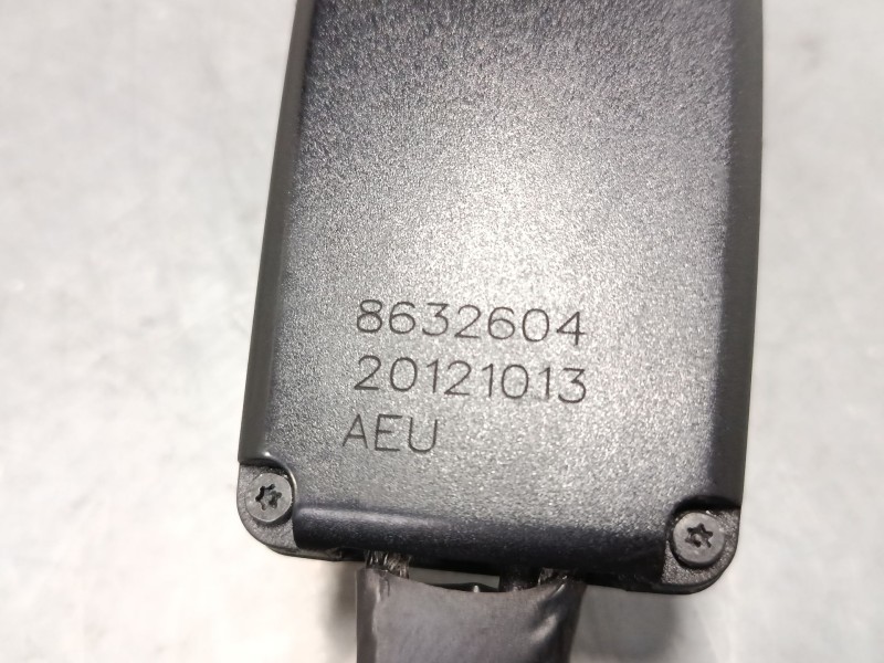 Recambio de anclaje cinturon delantero izquierdo para volvo v40 hatchback (525) d2 referencia OEM IAM 8632604  