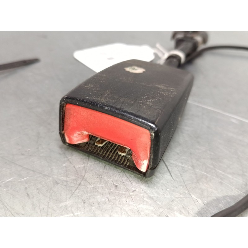 Recambio de anclaje cinturon delantero izquierdo para fiat doblo monospace (119_, 223_) 1.4 referencia OEM IAM 7244 T002  