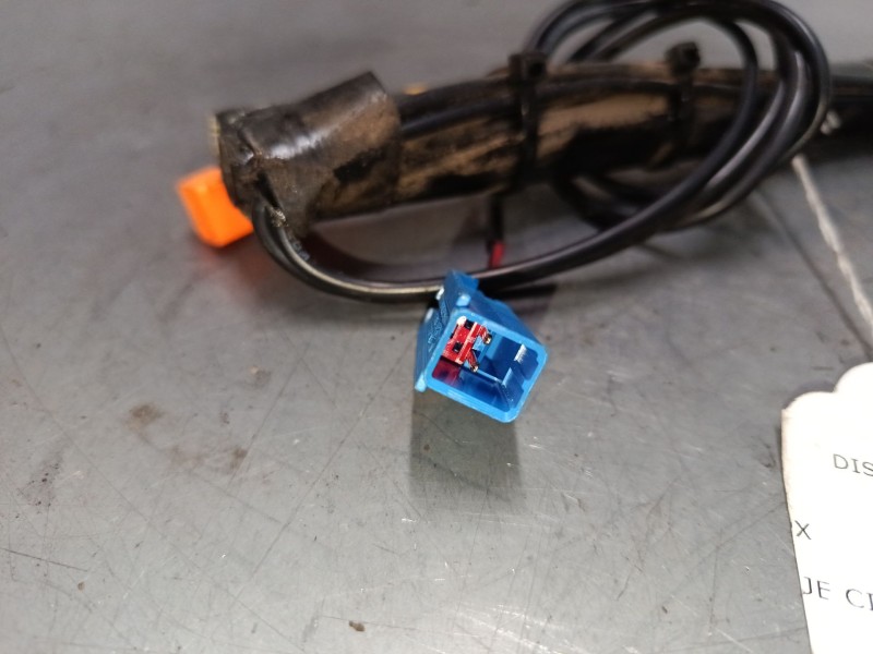 Recambio de anclaje cinturon delantero derecho para land rover discovery iii (l319) 2.7 td 4x4 referencia OEM IAM   