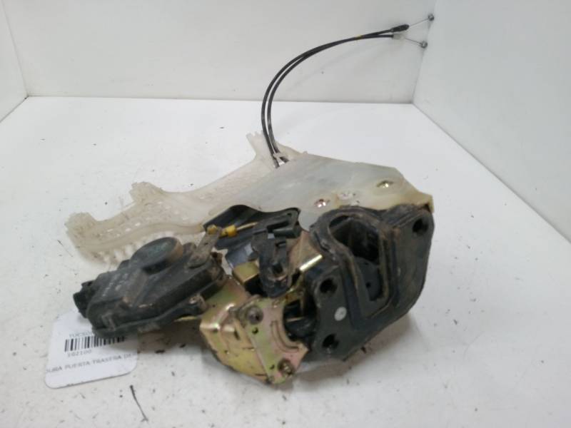 CERRADURA PUERTA TRASERA DERECHA 
